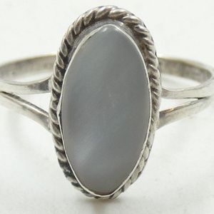TAXCO Mexico 925 Sterling Silver & Mother of Pearl Ring